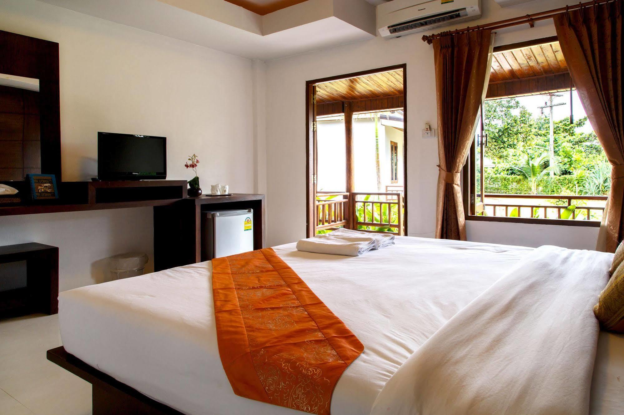 Baan Rabieng Resort Koh Lanta Exterior photo